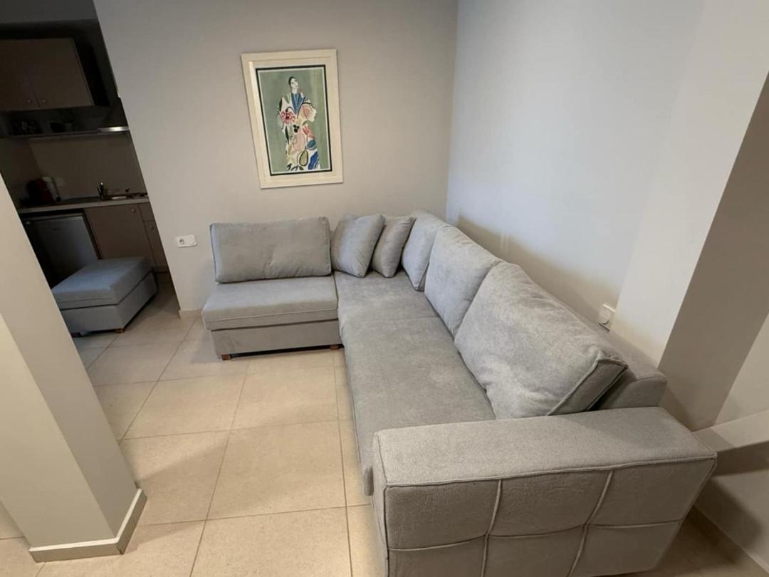 Stylish Studio Apartment - 8F House Calamata Exterior foto