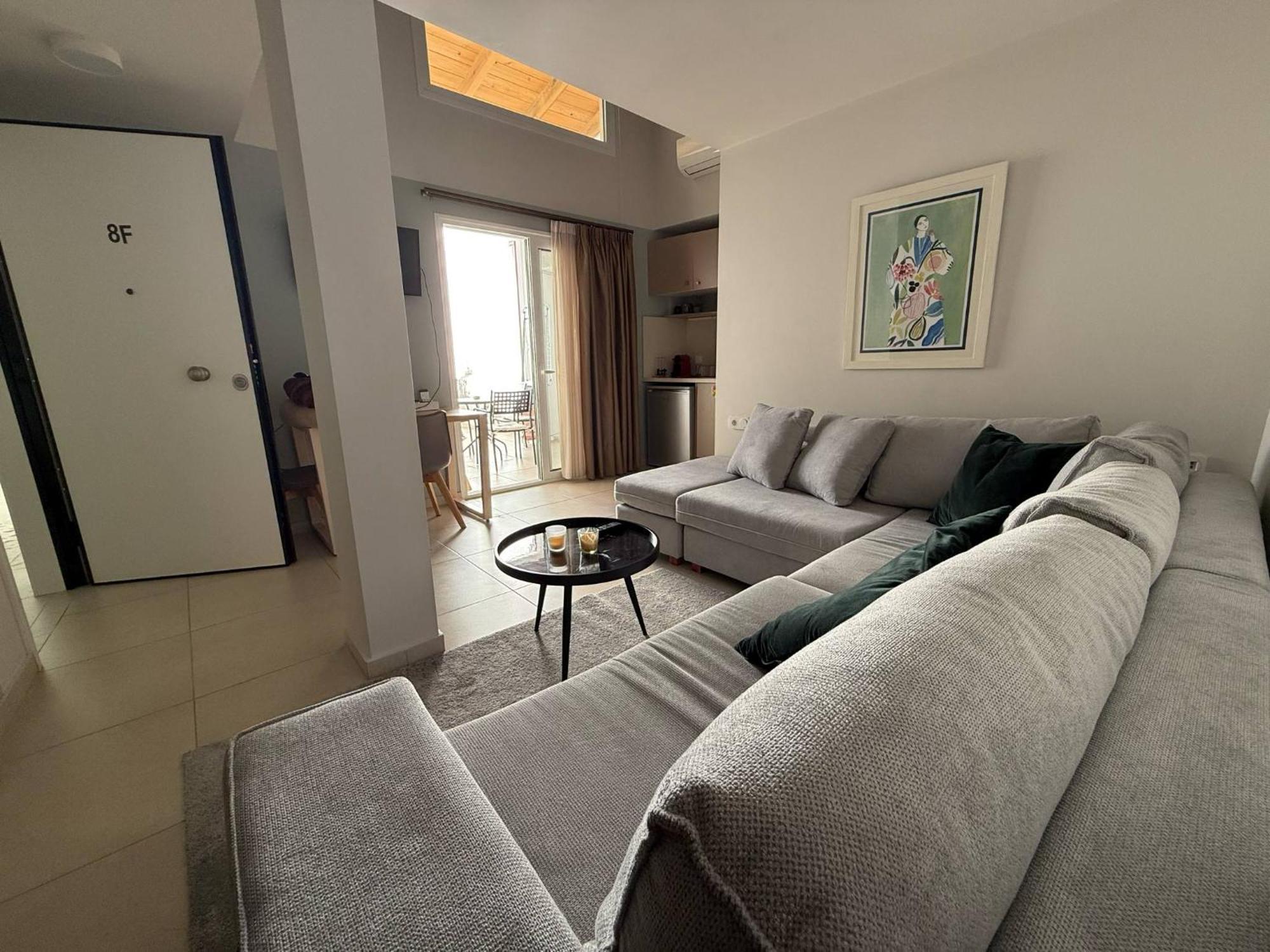 Stylish Studio Apartment - 8F House Calamata Exterior foto